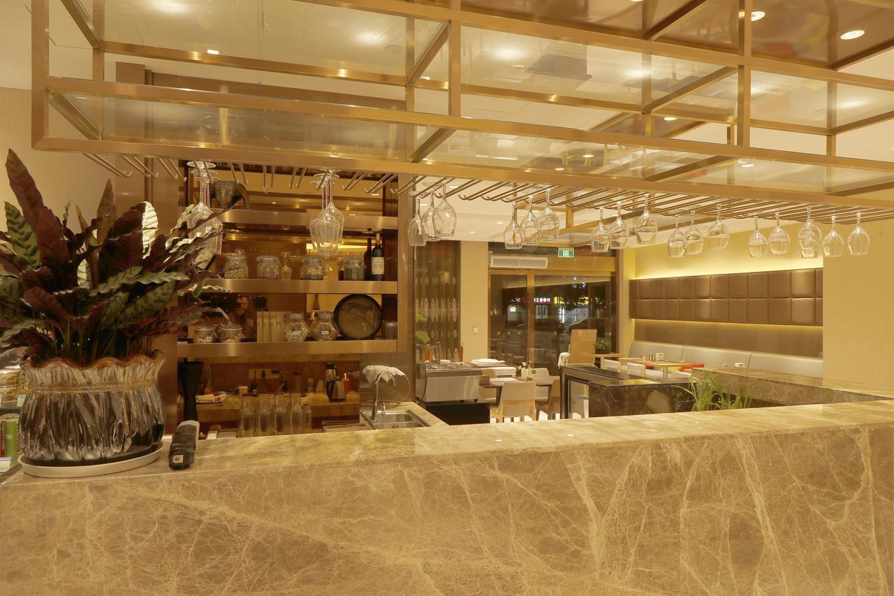 Metropolo, Nanjing, Hundred Lakes Nanking Exterior foto